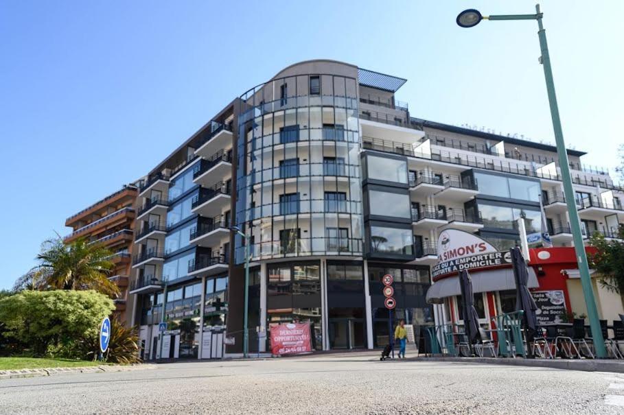 Appartement Tout Equipe Centre Ville Menton Eksteriør bilde