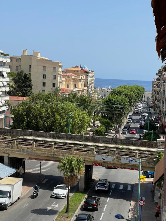 Appartement Tout Equipe Centre Ville Menton Eksteriør bilde